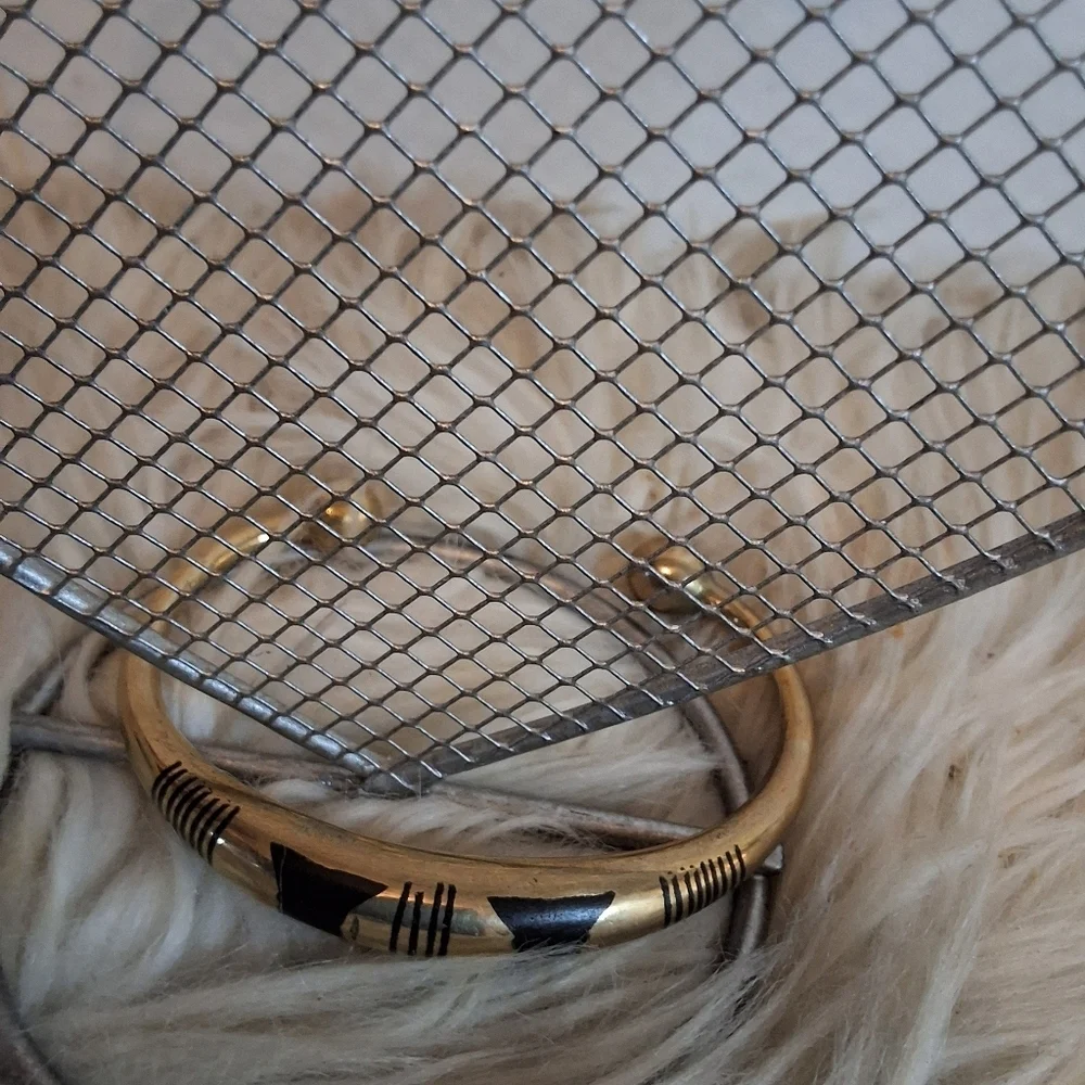 Tribal Look unisex Brass Open Cuff NWOT